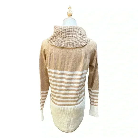 Cyrus Cowl Neck Cream Sweater Size S - Picture 2 of 4
